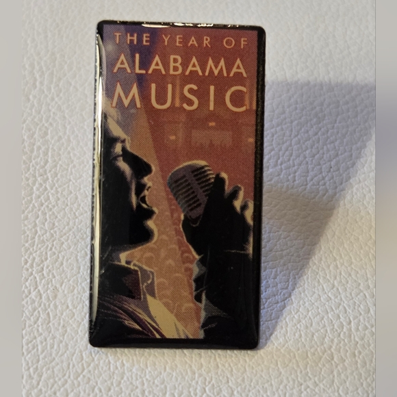 Alabama Music Lapel Pin - Picture 1 of 3